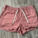 Vuori Womens  ripstop mauve shorts size small EUC Photo 0