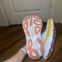 Hoka Bondi 8 Shoes Photo 2