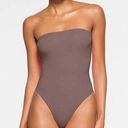 SKIMS  Fits Everybody Strapless Bodysuit Photo 0