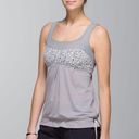 Lululemon  Elevate Tank Ambient Grey Petite Fleur Silver Spoon Tank Top Size 6 Photo 6