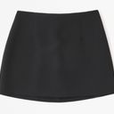 Abercrombie & Fitch  Menswear Mini Skirt Black Size Medium Pockets Pleats Photo 3