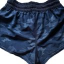 Vuori  Clementine Shorts Lined Athletic Zip Pocket Size XS  #VW304 EUC Black Camo Photo 1