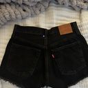 Levi’s 501 Shorts Photo 2