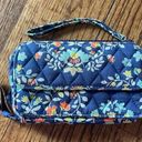 Vera Bradley  Chandelier Floral Wristlet Wallet Blue Photo 0