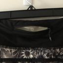 Lululemon  Run Times Short *4-way stretch in Flowabunga Black Angel Wing Size 12 Photo 15