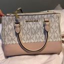 Michael Kors Purse Photo 0