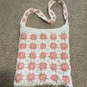 Altar'd State White And Pink Flower Crochet Bag Photo 0