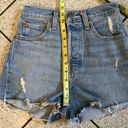 Levi's Levi’s Ribcage Short in Light Wash Denim Jeans Size 24 Waist Distressed Photo 14