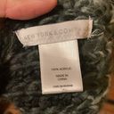 New York And Company  women’s scarf Photo 2