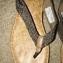 DKNY  SARASOTA DARK & LIGHT BROWN THONG SANDALS SIZE 9 Photo 2