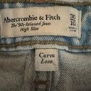 Abercrombie & Fitch Abercrombie High Rise Jeans Light Wash Photo 1