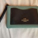 Coach Hand Wallet Photo 0