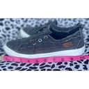 blowfish Womens   Malibu Sneakers Size 9.5 Gray Distressed Slip On Comfort Photo 6