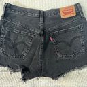 Levi’s 501 Shorts Photo 1