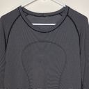 Lululemon  | Swiftly Tech Long Sleeve Crewneck Striped Active Tee Black/White 10 Photo 3