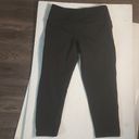 prAna   Black Capri Pants Size S Photo 1