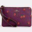 Coach Corner Zip Wristlet With Country Floral Print Photo 0