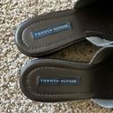 Tommy Hilfiger  Allison Brown Heeled Mule Clogs Size 9.5 Y2K Photo 3