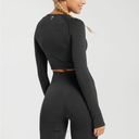 Gymshark Vital Seamless 2.0 Long Sleeve Crop Top - Black Marl Photo 1