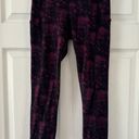 CRZ Yoga Woman’s Burgundy Patterned Workout Leggings - Size Small Photo 0