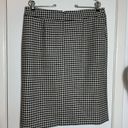 Harold’s wool midi skirt in black and white houndstooth. Size 8 Photo 3