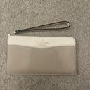 Kate Spade Wristlet Photo 3