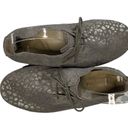 Sanuk  Silver animal print leather lace up jazz style flats-size7.5 Photo 4