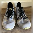 On cloud running shoes size 9 Photo 2