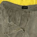 White House | Black Market  Size 6 Olive The 5” Short Photo 5