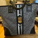 Tommy Hilfiger ⭐️⭐️HOST PICK 😍😍EUC  TOTE⭐️⭐️ Photo 1