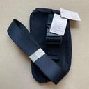 Lululemon Everywhere Belt Bag 1L - True Navy Photo 5