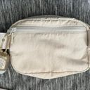 Lululemon Everywhere Belt Bag Photo 2