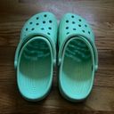 Crocs  Photo 1