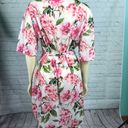 Show Me Your Mumu  Robe in large rose print. Like new, one size fits most. Photo 4