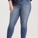 Torrid  High Rise Curvy Skinny Lightly Distressed Jeans Size 20 Photo 0