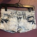 Daytrip low rise Gemini acid wash shorts Photo 0