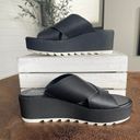 Sorel Cameron Flatform Leather Mules Sandals black / Size 7 Photo 1