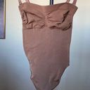 SKIMS NEW  Seamless Sculpt Strapless Thong Shapewear Bodysuit Brown L Photo 2