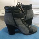 Juicy Couture  gray wool & black vegan leather block heel ankle boots sz 8.5 Photo 8