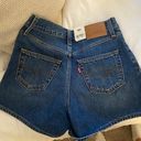 Levi's NWT  80s mom Short Size 24 Photo 6