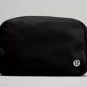 Lululemon Everywhere Belt Bag Photo 0