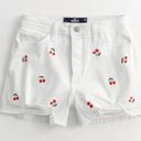 Hollister White Cherry Embroidered Curvy High Rise Mom Short 3” Size 9 NWOT! Photo 0