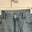 American Eagle  | curvy mom jeans‎ in light repair size 8 regular Photo 5