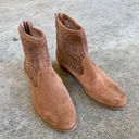 Jack Rogers  Ronnie Bootie Laser Cut Luggage Tan Suede Boot Flat Size 6.5 Photo 3