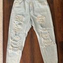 Missguided Light Blue Wash Riot Vintage Distress Mom Jeans Photo 0