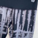 Under Armour  XS fitted cropped‎ leggings Photo 1