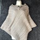 Irish "Carraig donn" Poncho Merino Wool One Size Beige Aran Knit Crochet Cape Photo 2