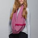 Lululemon  Vinyasa Scarf *Rulu Hyper Stripe Heathered Bordeaux Drama Bumble Berry Photo 2