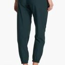 Vuori Viori Weekend Jogger Size L Women’s Color Grass Photo 4