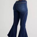 Free People We The Free Crvy Last Dance Crop Flare Raw Hem Pull On Dark Wash Jeans Size 27 Photo 3